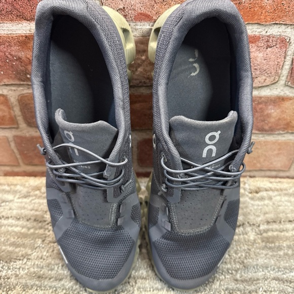 On Running Shoes - Dark Gray men’s Sz 9.5 - Picture 12 of 13